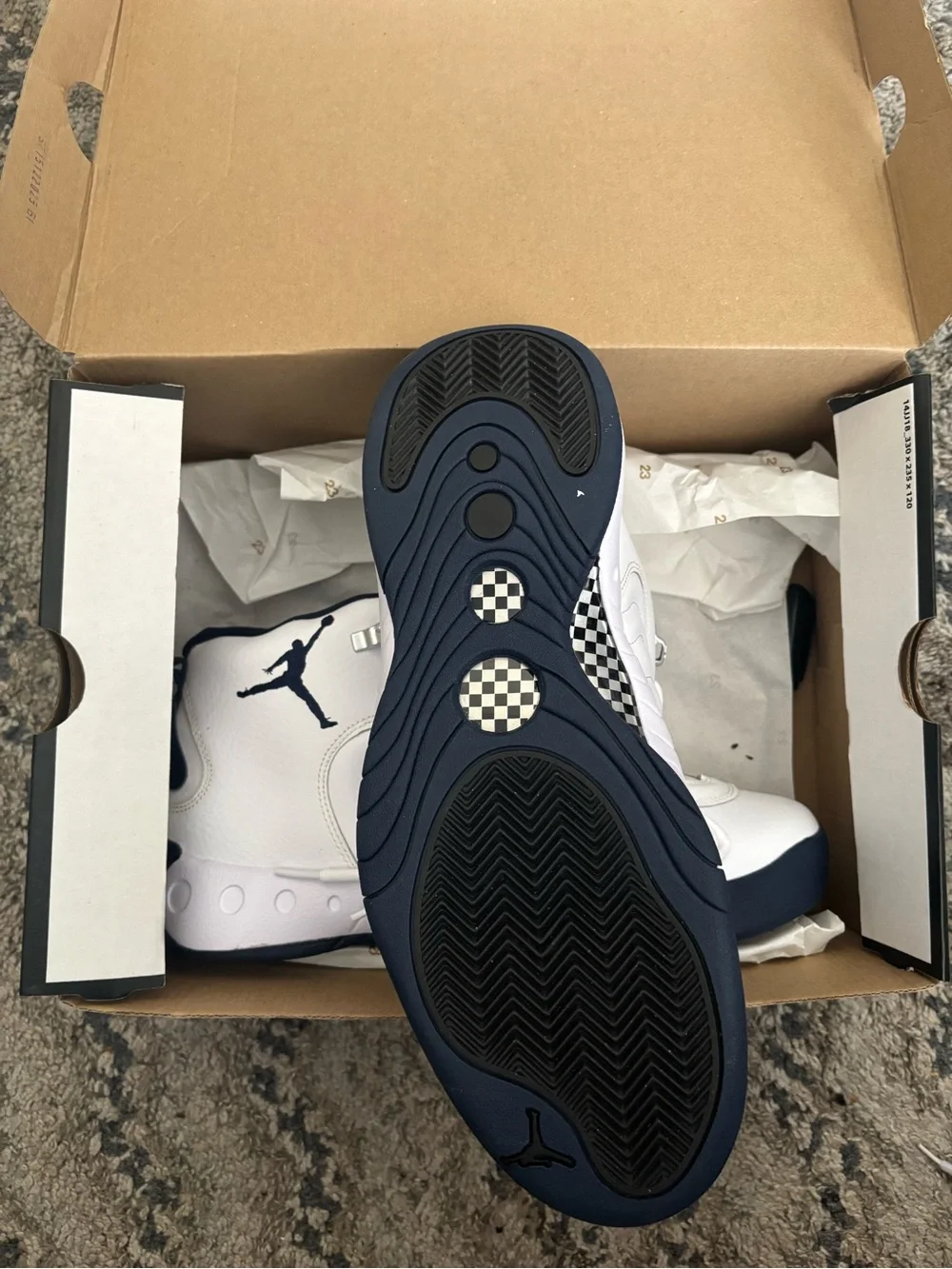 Jordan clean white